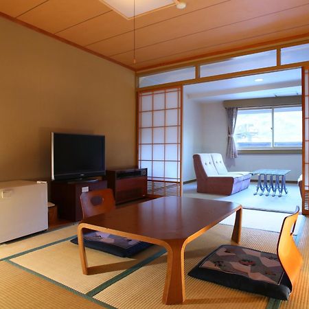 Shiga Palace Hotel Яманути Номер фото