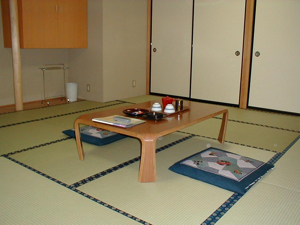 Shiga Palace Hotel Яманути Экстерьер фото