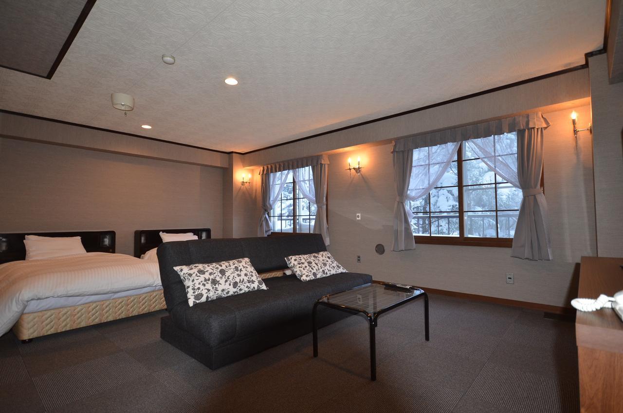 Shiga Palace Hotel Яманути Экстерьер фото