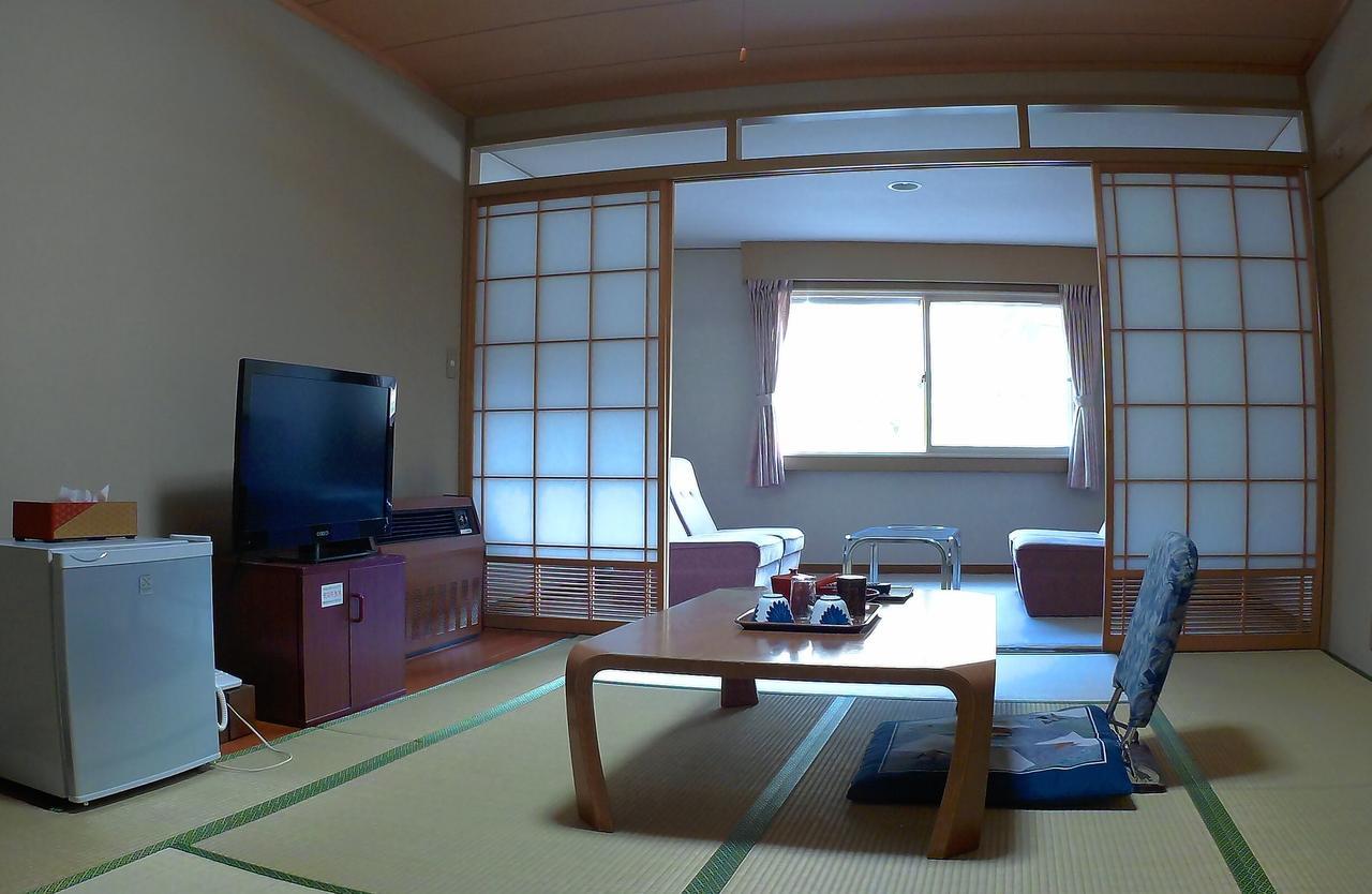 Shiga Palace Hotel Яманути Экстерьер фото
