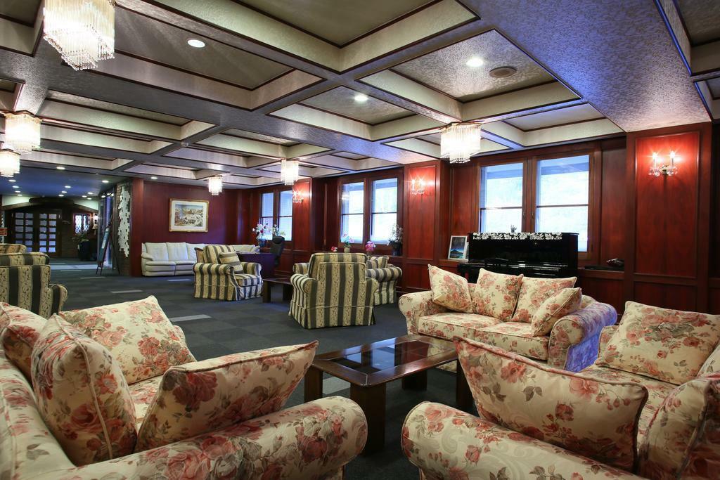 Shiga Palace Hotel Яманути Экстерьер фото